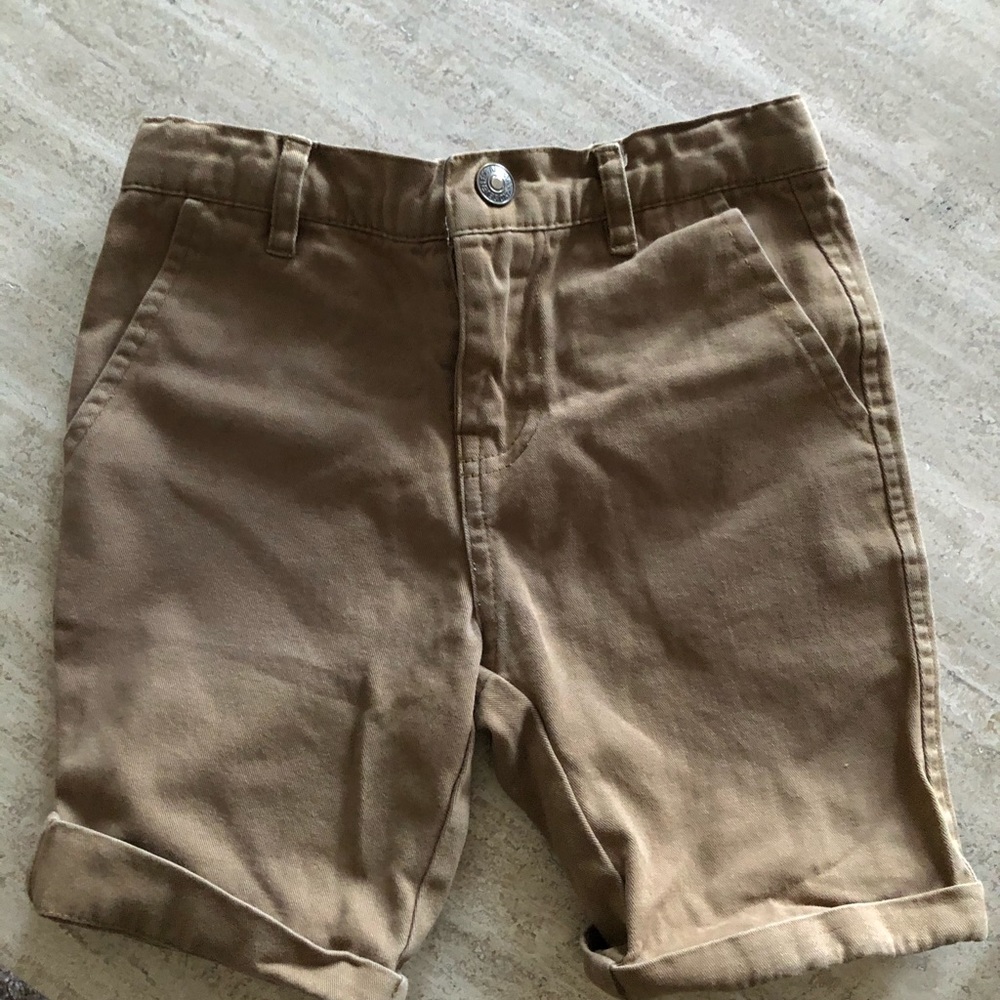 7 for all mankind- Khaki shorts 3t boys